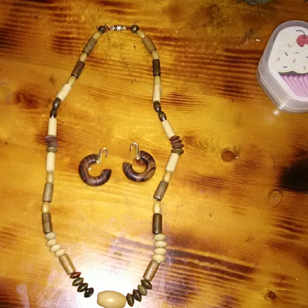 Jewelry - Picture 2 of 2